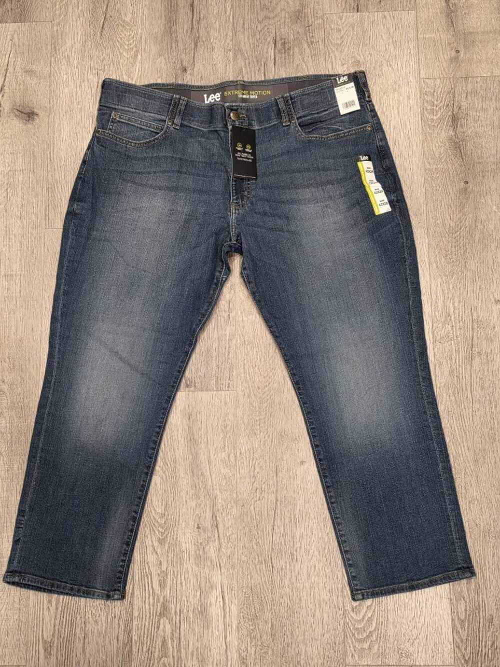 Lee Extreme Motion Straight Taper Jeans Maddox 42X28 Blue Stretch Denim Mens